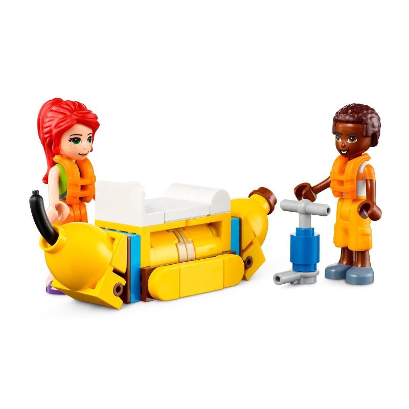 Конструктор LEGO Friends Пляжный дом для отдыха 686 элементов