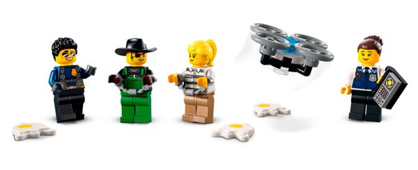 Конструктор LEGO City Полицейский мобильный командный трейлер 436 деталей