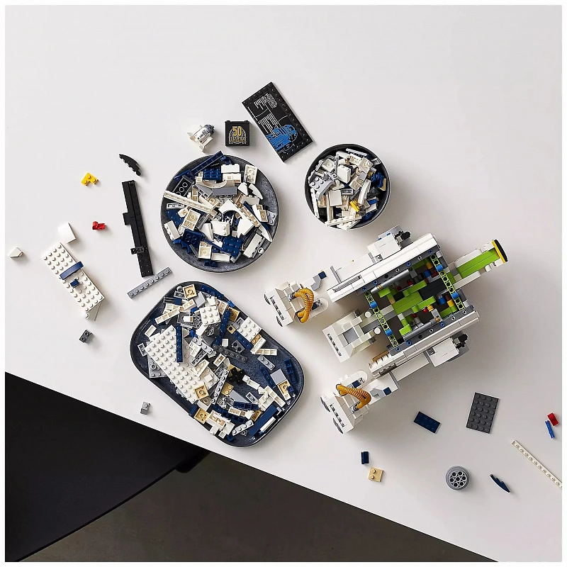 Конструктор LEGO Star Wars R2-D2 2314 деталей