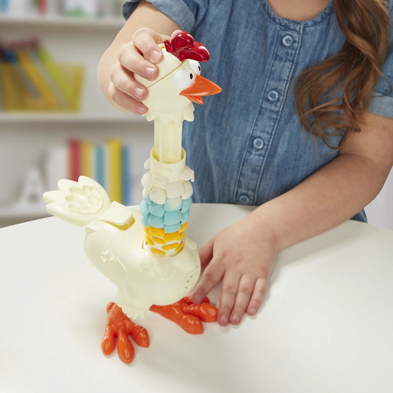 Игровой набор Play-Doh Курочка - чудо в перьях