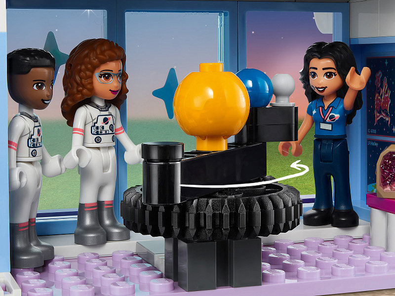 Конструктор LEGO Friends Космическая академия Оливии 41713