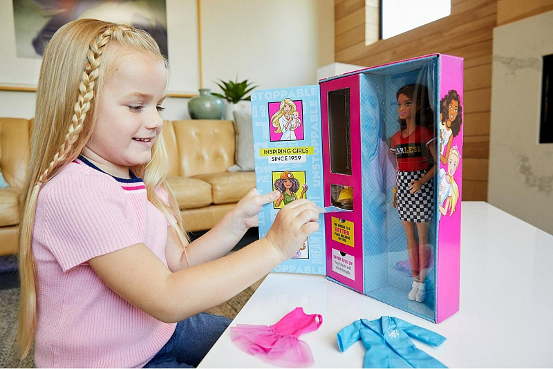 Кукла Barbie Брюнетка Загадочные профессии